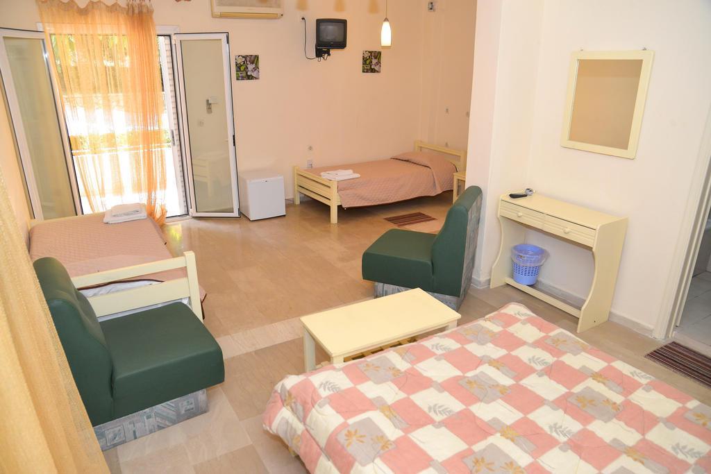 Primavera Hotel Gazatika ภายนอก รูปภาพ